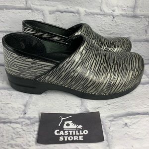 Dansko Profesional Clog women size 12/42 s…